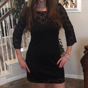 Laundry by Shelli Segal Lace Midi Dress